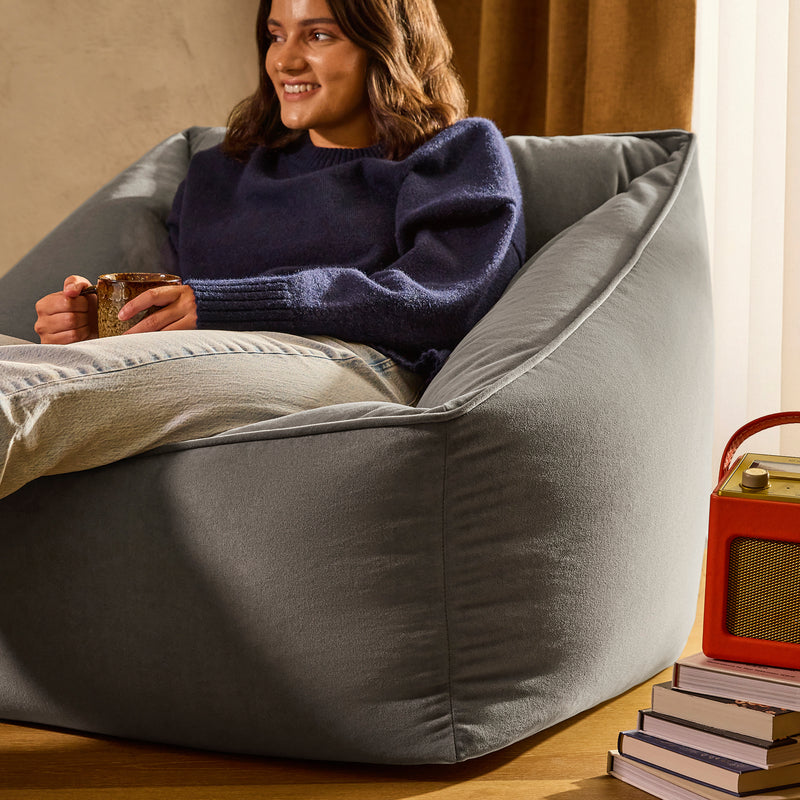 Fauteuil pouf en velours Natalia, gris anthracite