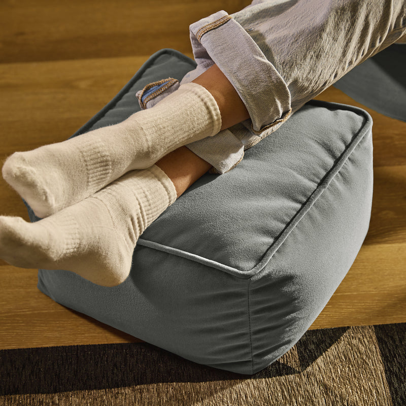 Repose-pieds Amara carré en velours, gris anthracite