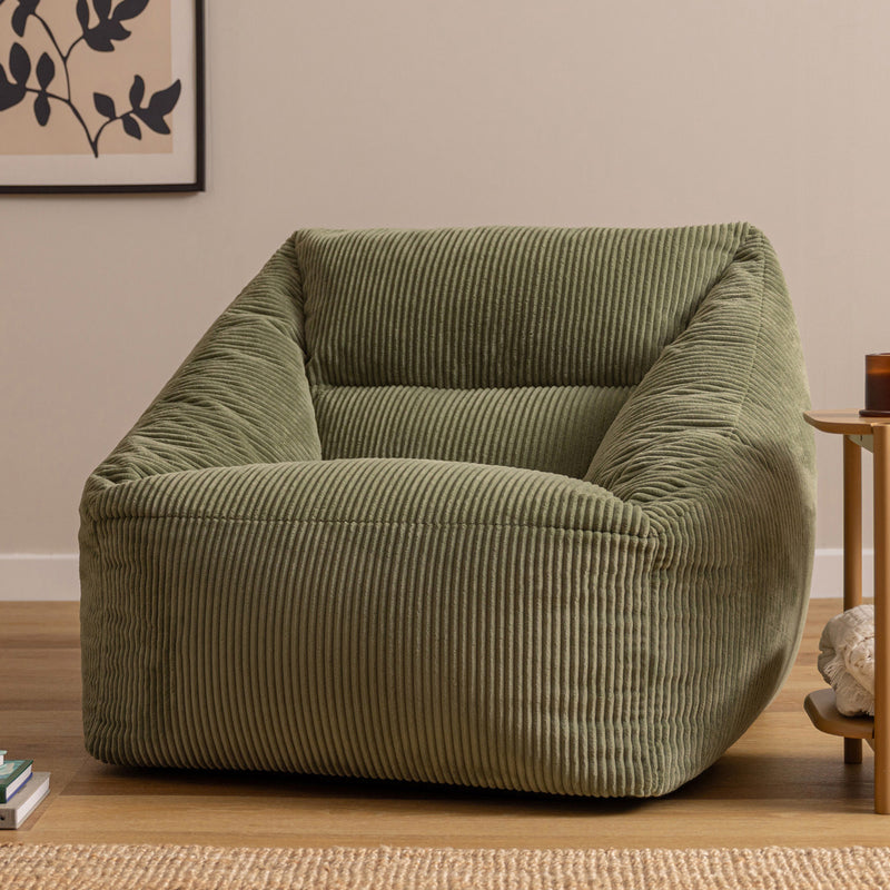 Fauteuil poire Natalia en velours côtelé, vert sauge